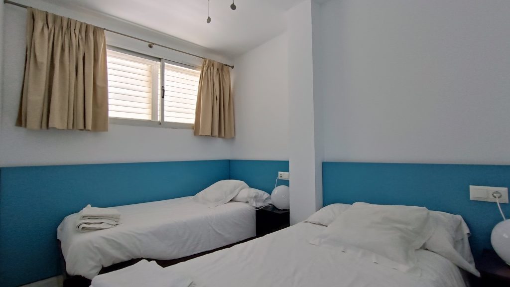 17 U2 dormit doble 1703605118983