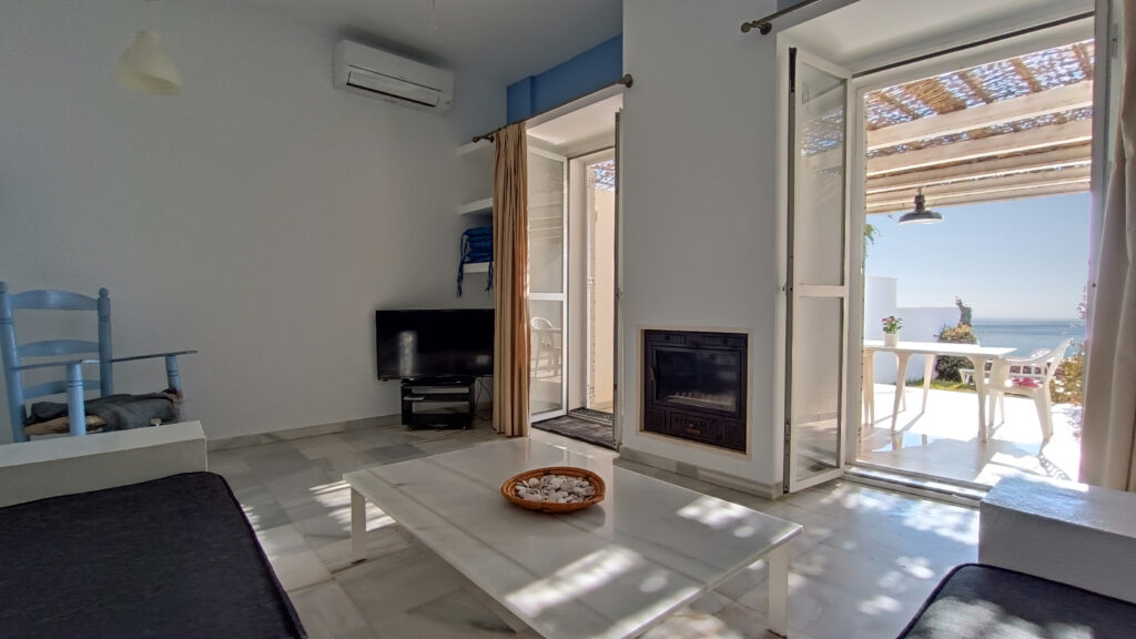 03 U2 salon1703605118716